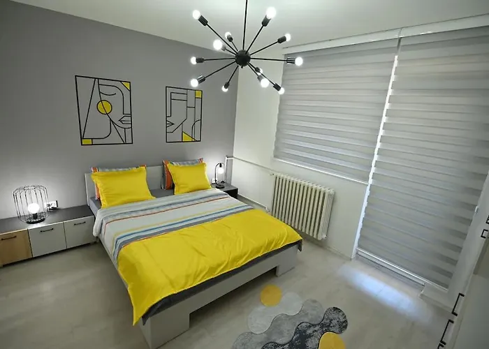 Sunny Downtown * Skopje