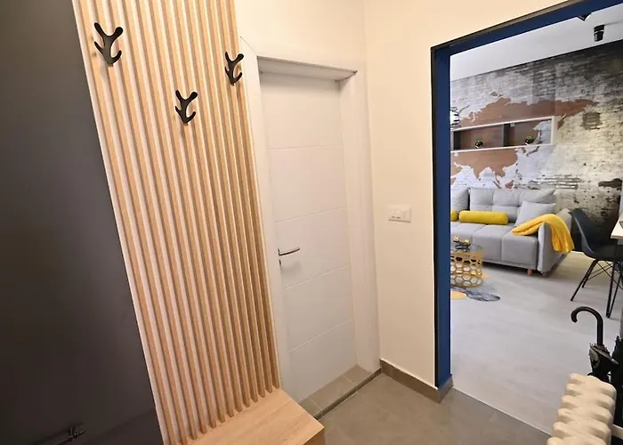 Apartment Sunny Downtown